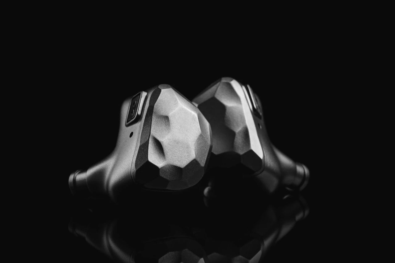 Astrotec Phoenix 6: Latest Flagship Six-Driver Tribrid IEMs!!