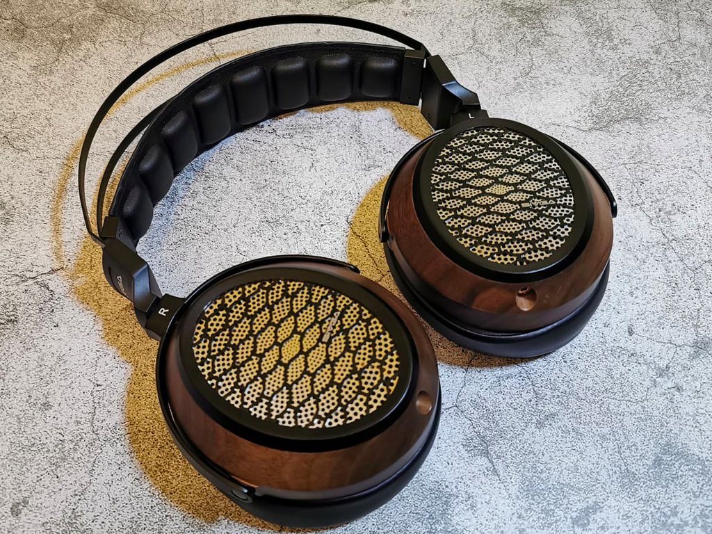 Sivga P-II Quick Review:- Planar Magnetic Headphones!!