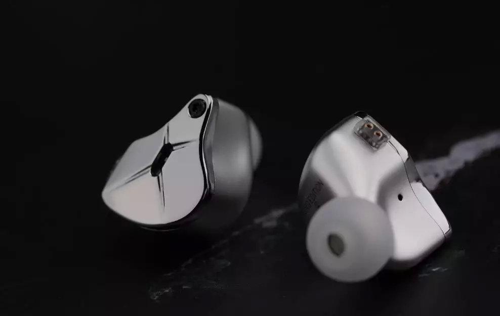 TFZ KING EDITION（1DD M1U-INSIDE) TFZ King Edition IEM Quick Review | Hifigo