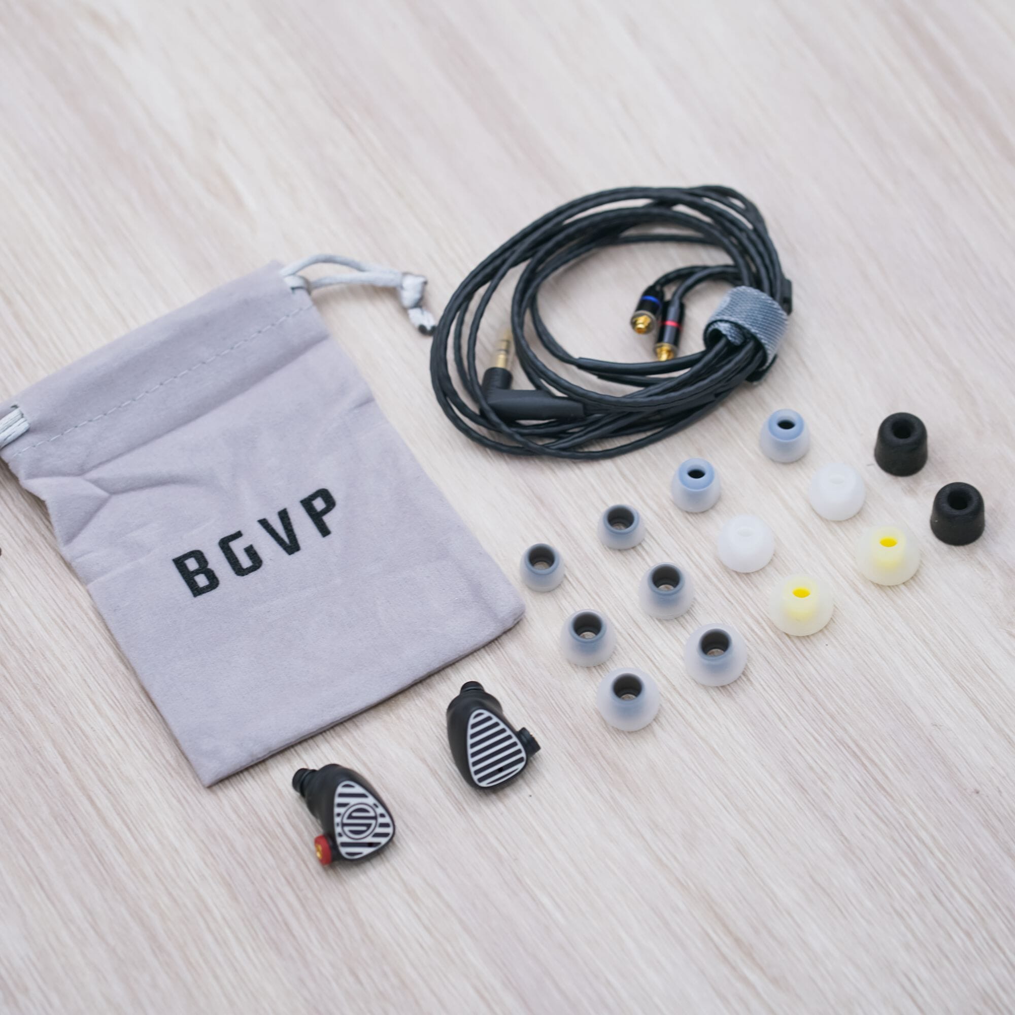 BGVP DN3 1 Dynamic 1 Balanced Armature Hybrid Drivers In-Ear Monitors Earphone HiFiGo