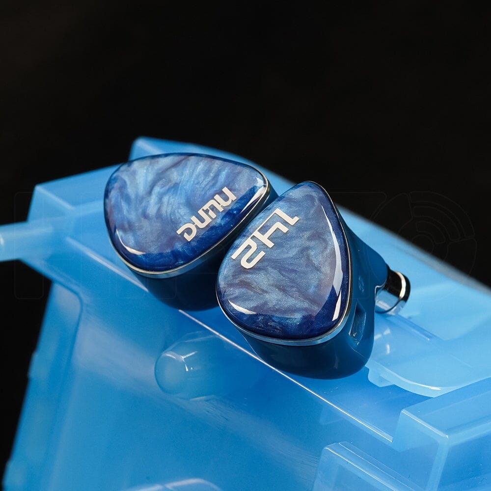 DUNU DN142 1DD + 4BA + 2 Planar Tribrid IEMs DUNU