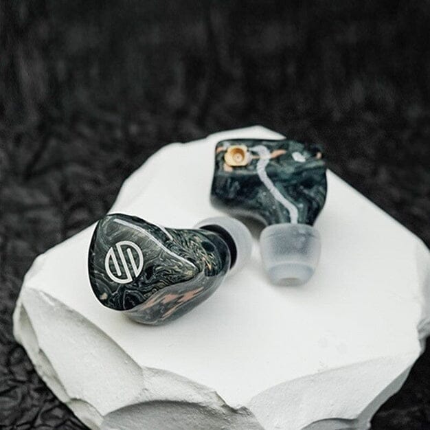 Open Box BGVP Phantom 2BA + 2DD + 2EST + 2BCD Flagship IEMs (Ships Only to Japan) HiFiGo