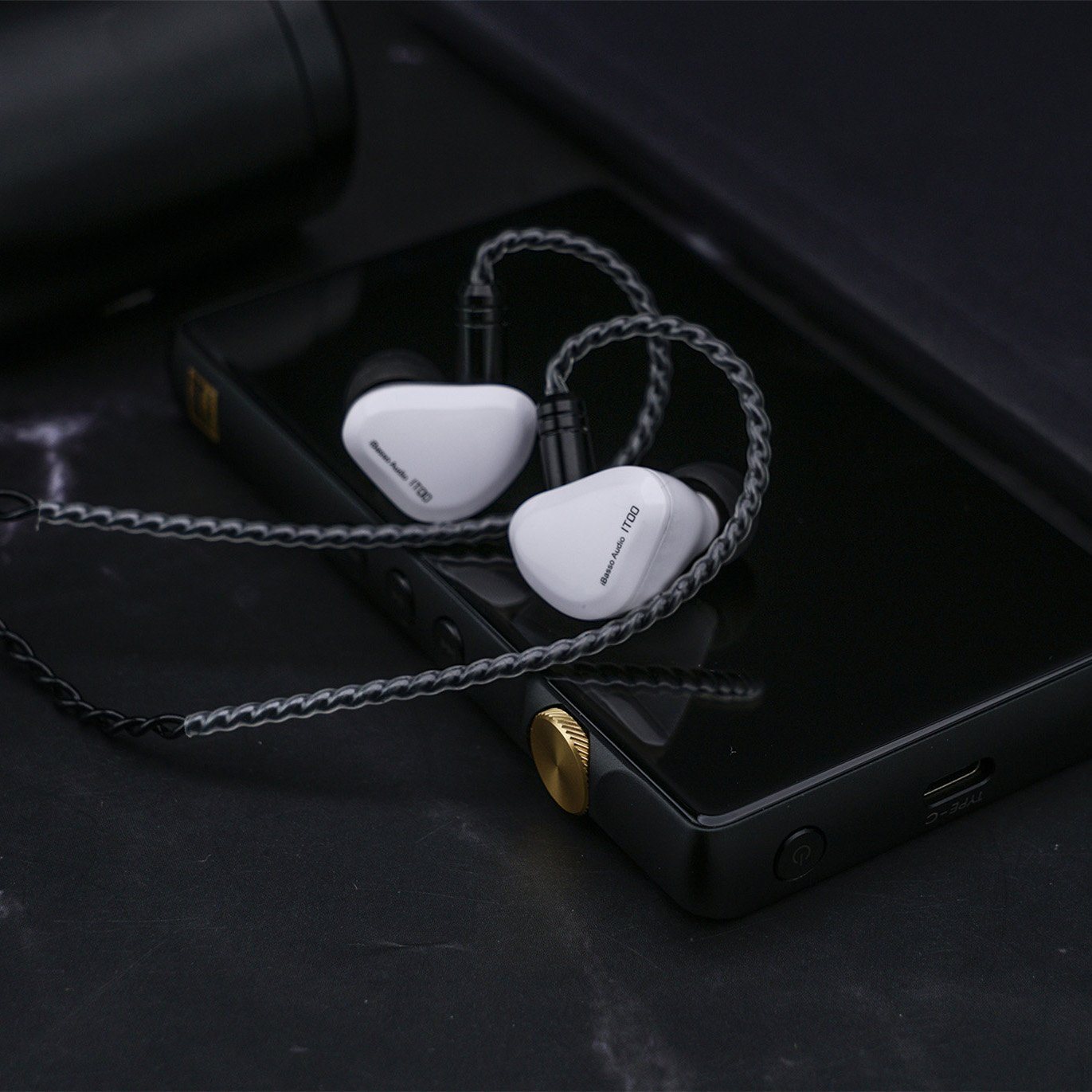 iBasso IT00 HiFi Audiophile Entry-Level in-Ear Monitor/Earphones Earphone HiFiGo