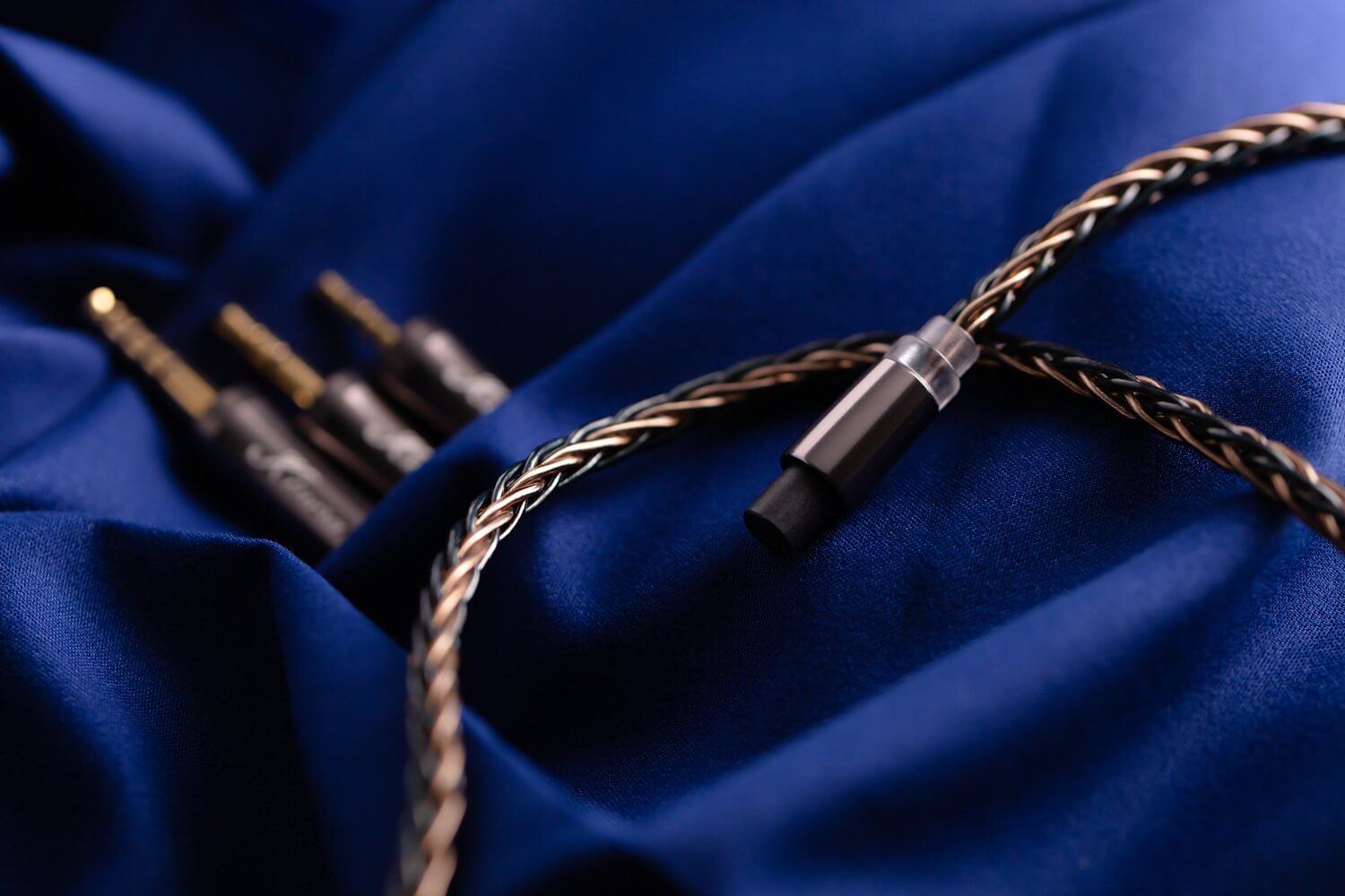 Kinera Leyding 5N OFC Alloy Copper 8 Core Silver-plated Hybrid Cable HiFiGo