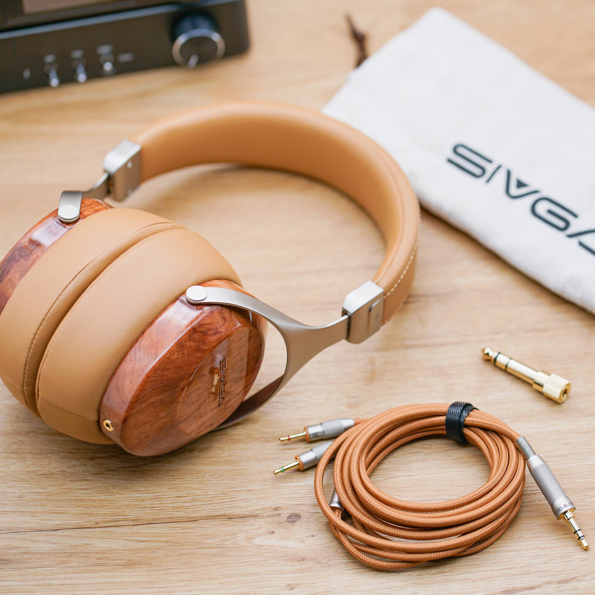 Sivga SV021 Over-ear Close-back Solid Wood Headphone HiFiGo