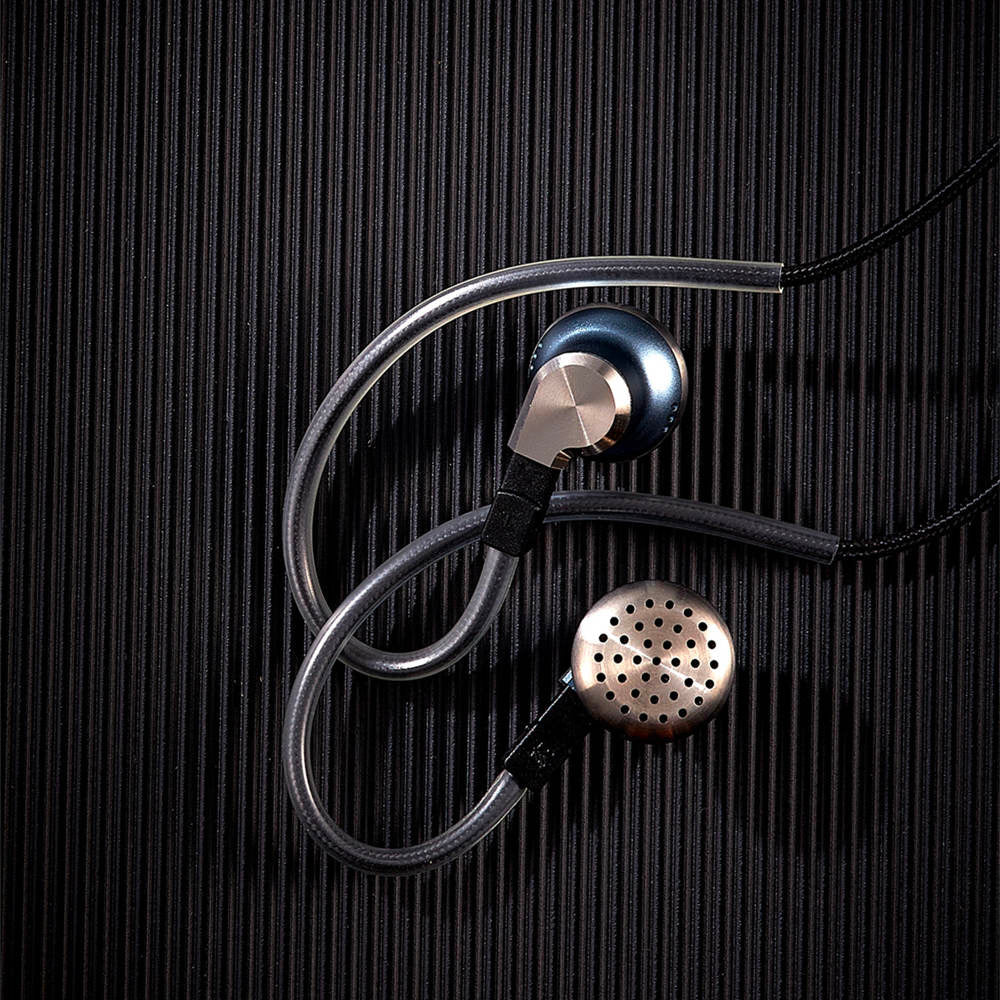Introducing The All-New Temperament DB1 and DB1E Flat-Head Earbuds With Titanium Alloy Acoustic Cavities