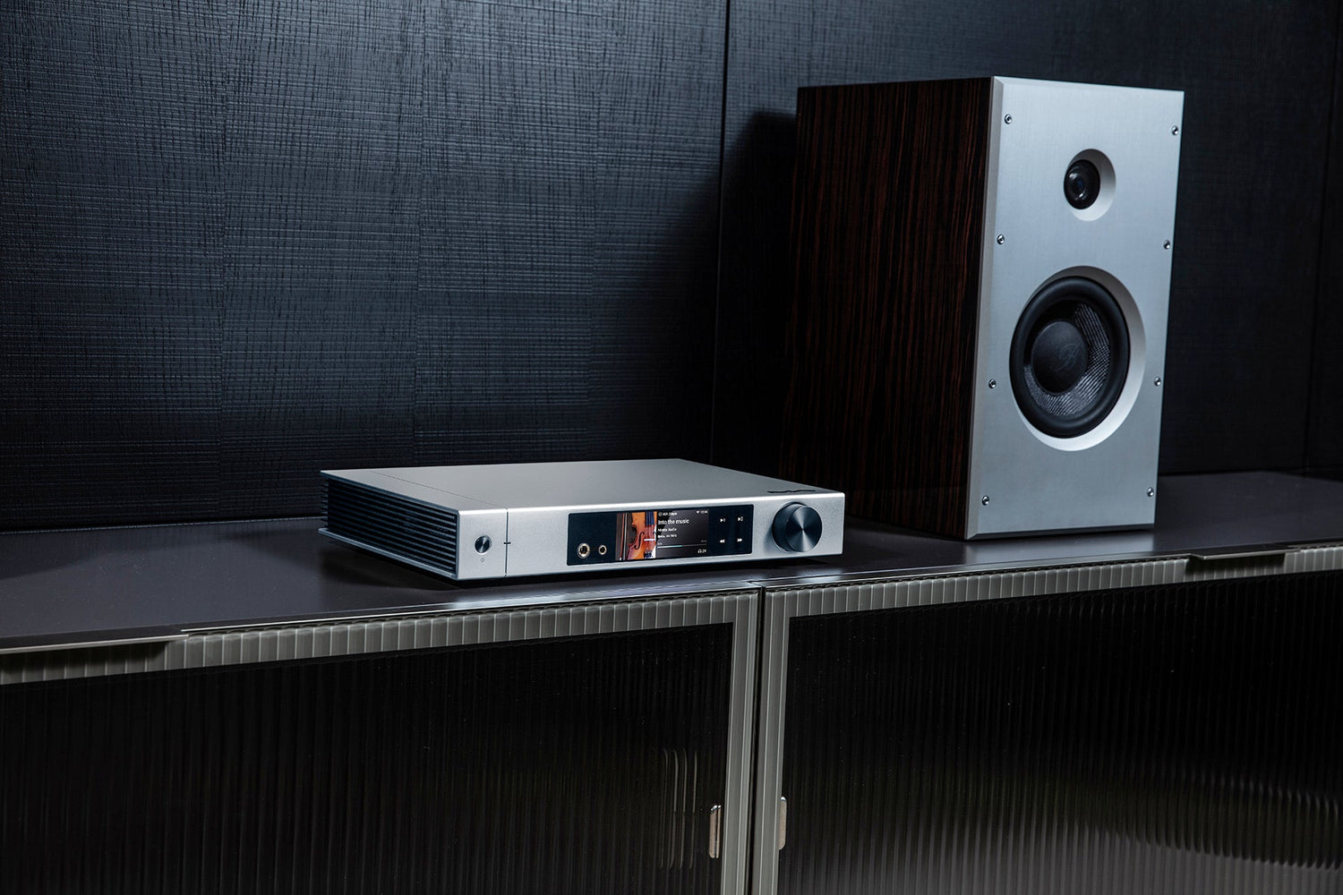 Matrix Element X2 Hybrid Volume Mode: Bringing Us Both Digital & Analog Volume Controls Under The Same Shell