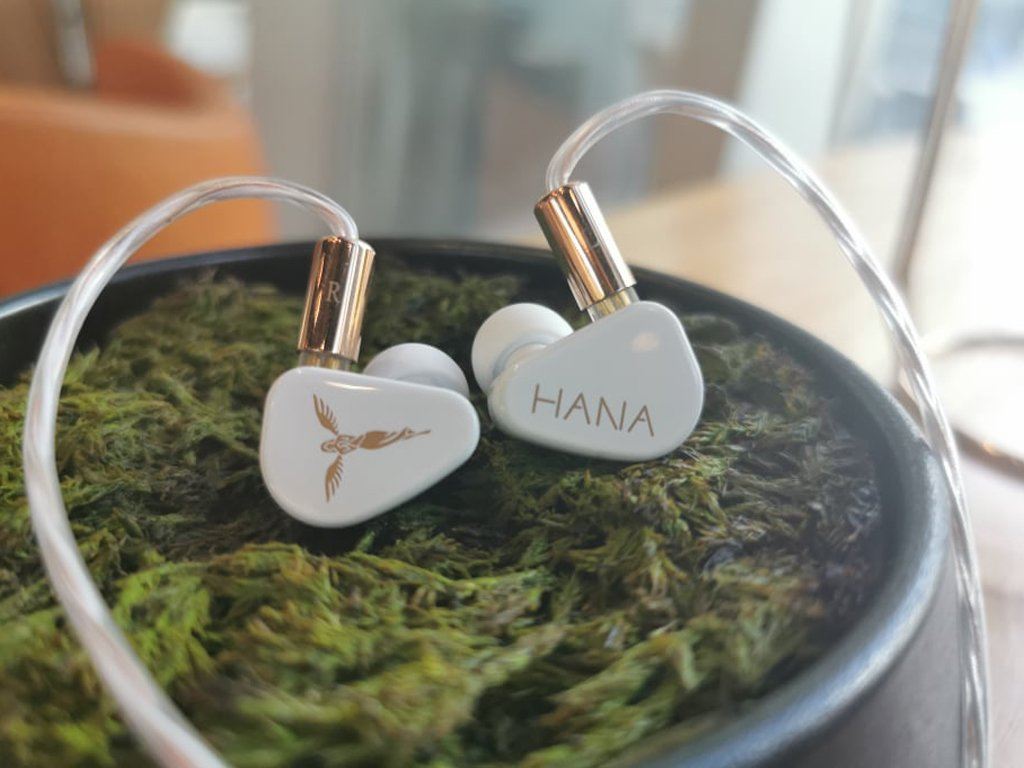 Tanchjim Hana IEM Quick Review:- Beautiful Looks, Powerful Sound!