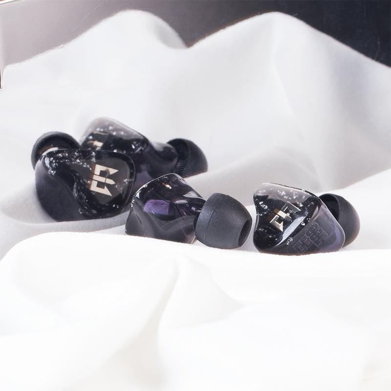 TRI Meteor: Beautiful Dual Driver Hybrid Earphones