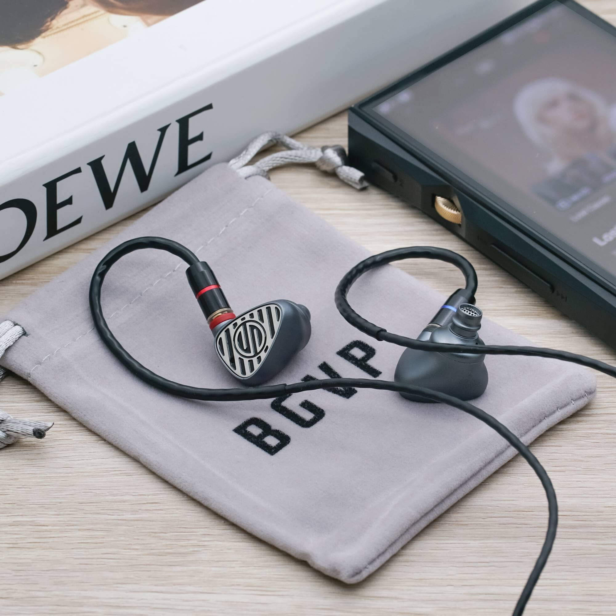 BGVP DN3 1 Dynamic 1 Balanced Armature Hybrid Drivers In-Ear Monitors Earphone HiFiGo 