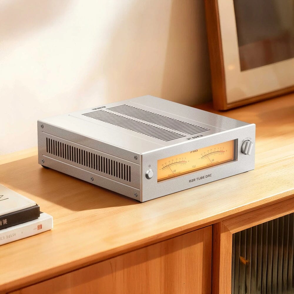 FiiO WARMER R2R Fully Balanced Desktop DAC & Headphone Amp FiiO 