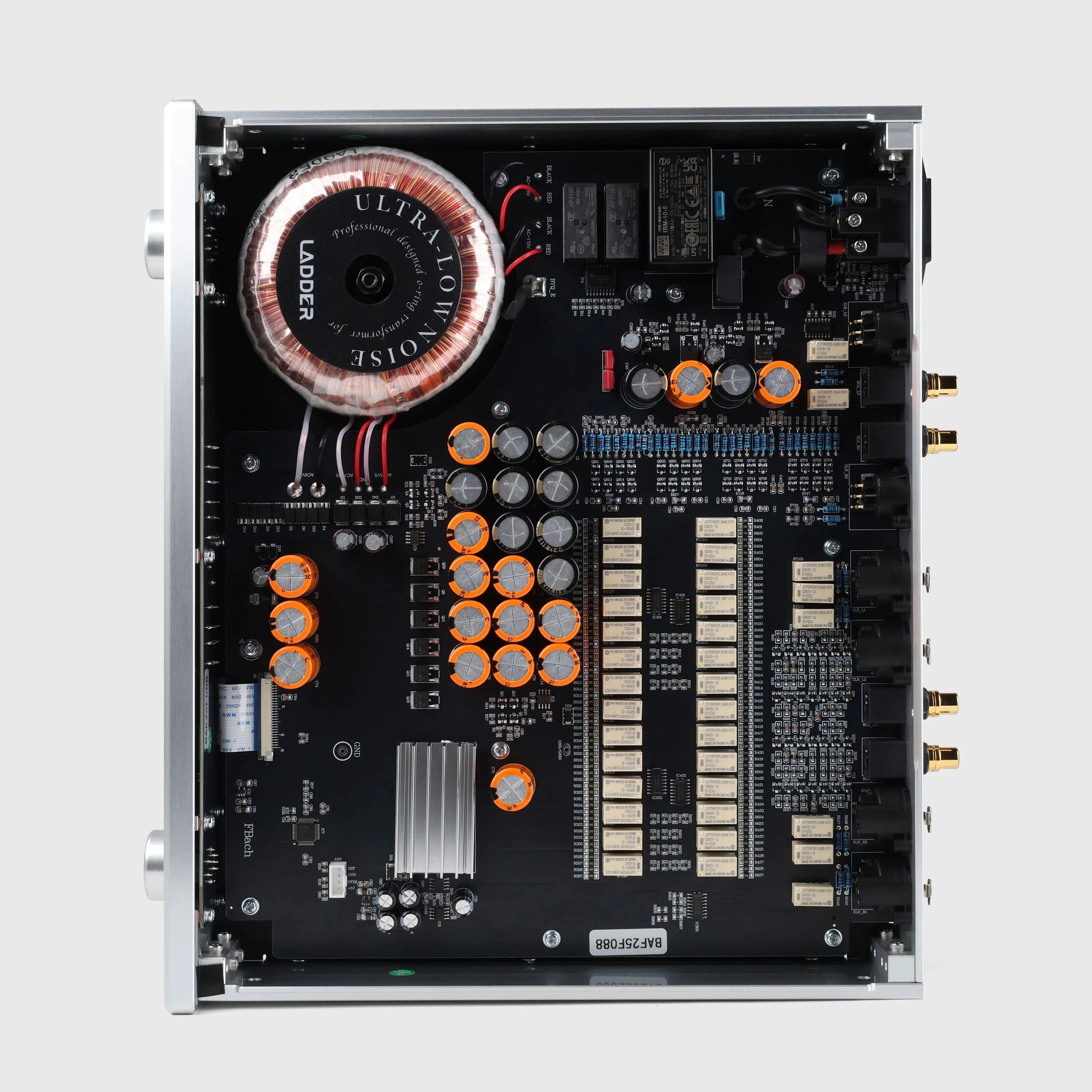 LADDER Bach II / Bach 2 R2R Pre-amplifier with Remote Control LADDER 