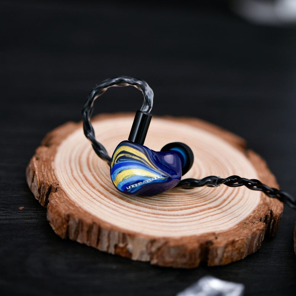 Atsushi unique  melody maverickii Chi-fi IEM Review) Unique Melody Maverick Ti: A model that