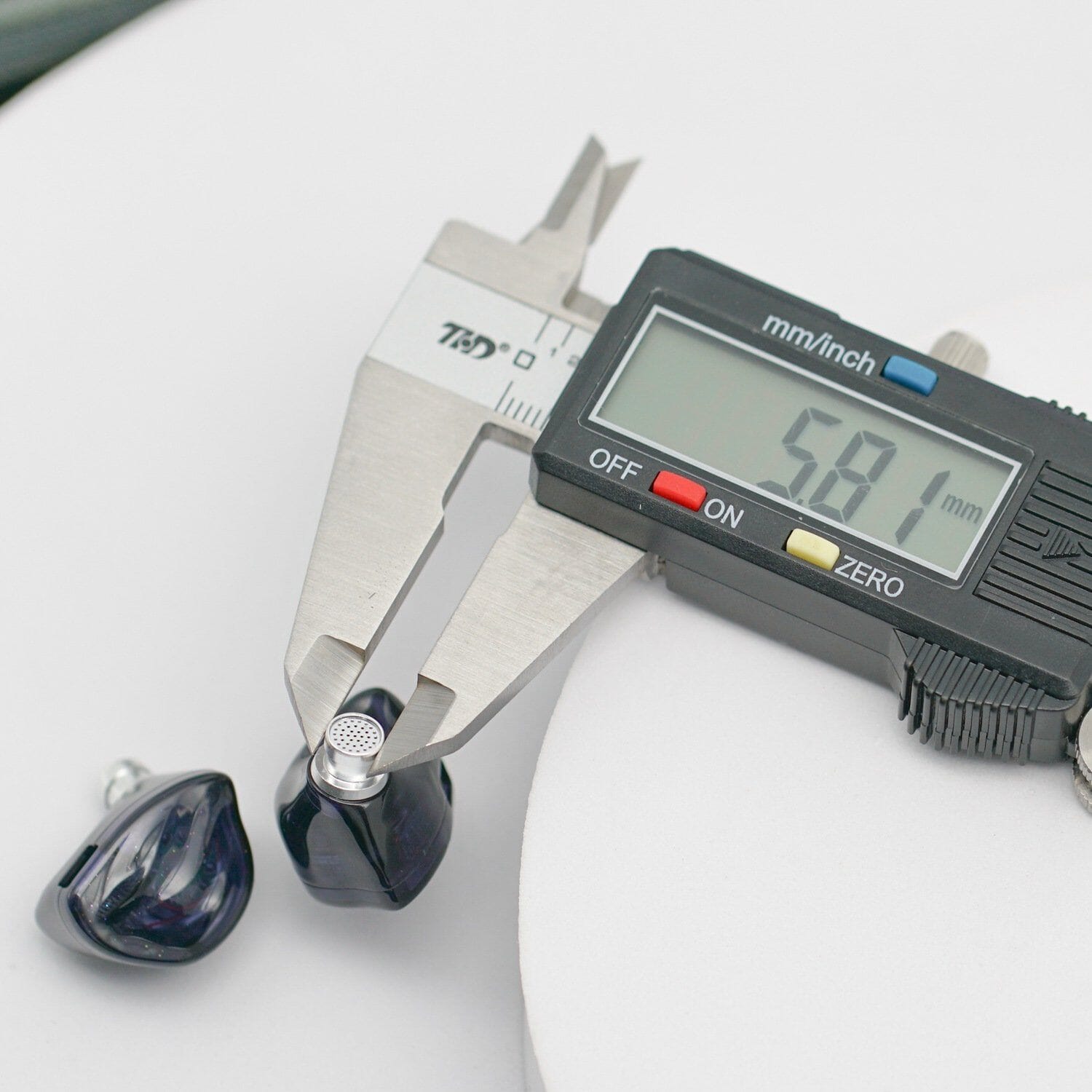 BQEYZ Summer 3 Hybrid Drivers Balanced In-Ear Monitor IEM Earphone HiFiGo 