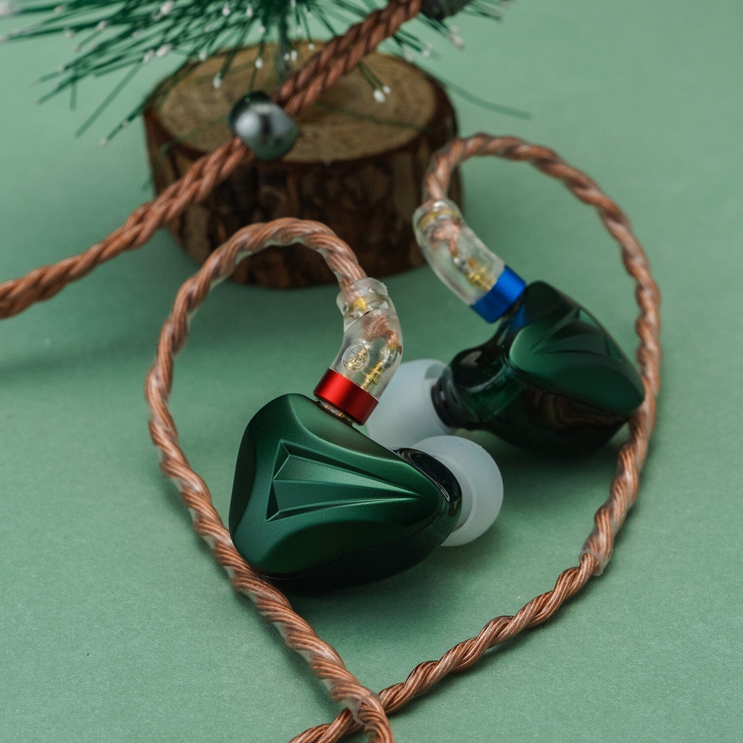 CVJ Freedom 1DD + 4 BA In-Ear Monitors IEMs HiFiGo 