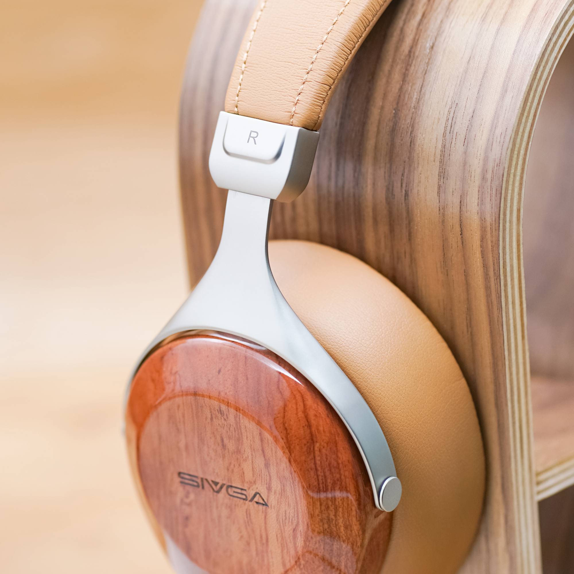 Sivga SV021 Over-ear Close-back Solid Wood Headphone HiFiGo 