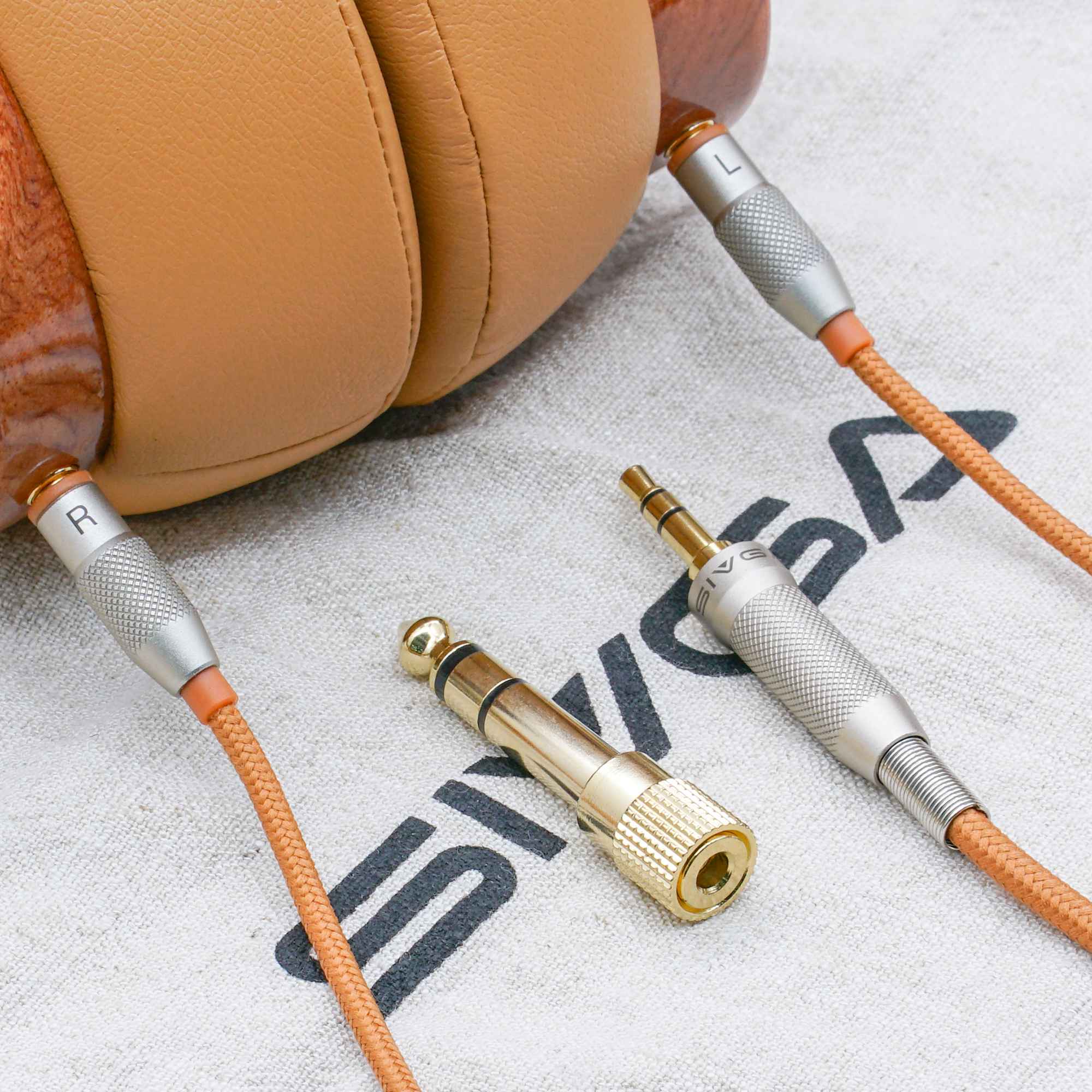 Sivga SV021 Over-ear Close-back Solid Wood Headphone HiFiGo 